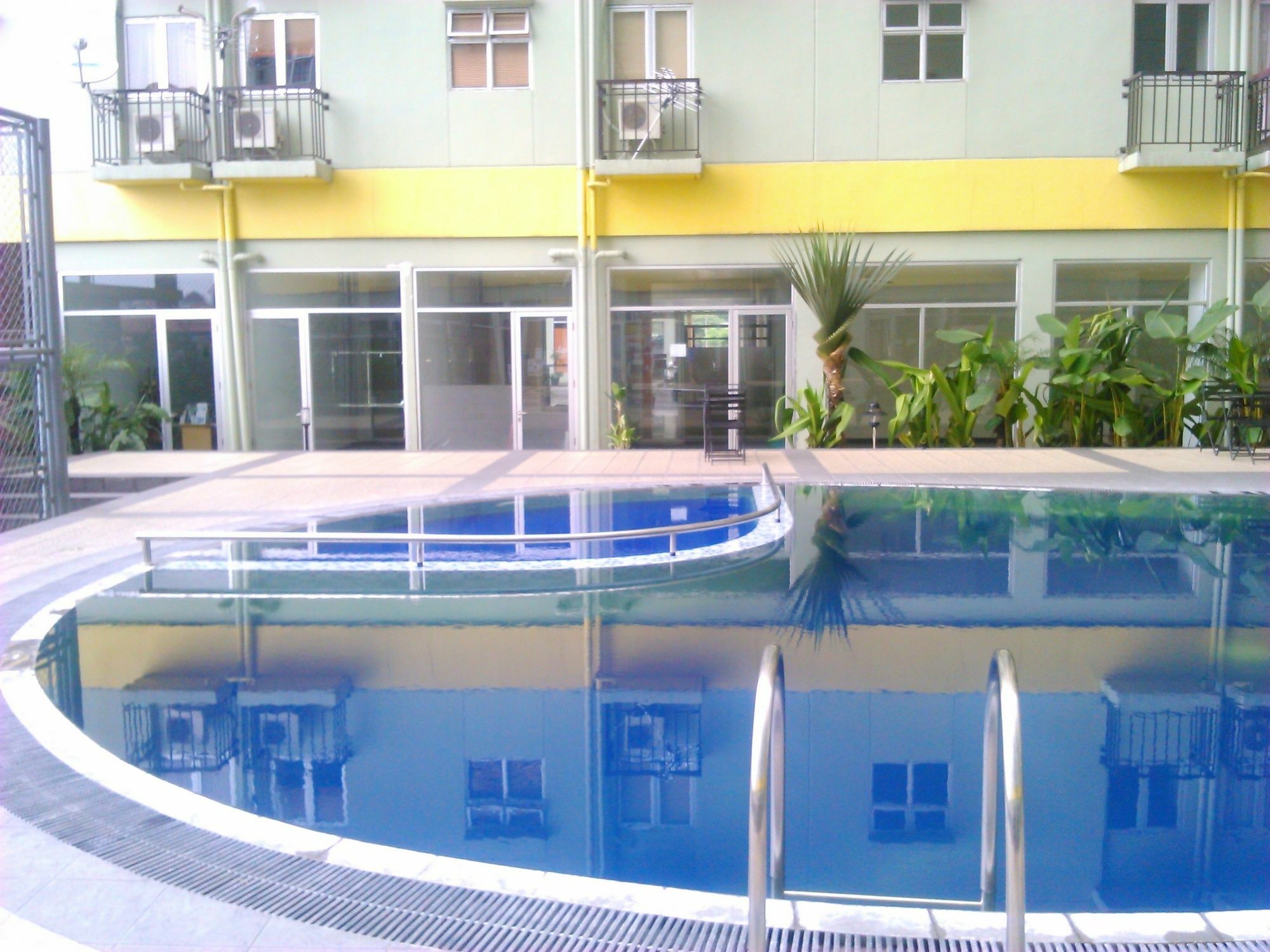 The Suites Metro Apartment - Putri Μπαντούνγκ Εξωτερικό φωτογραφία